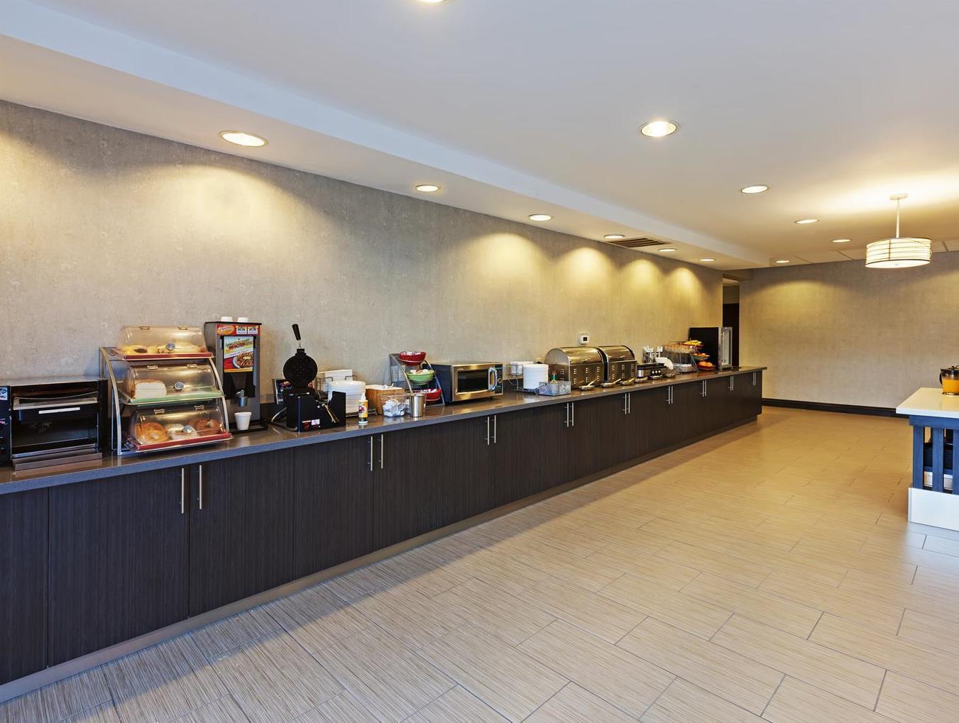 Comfort Inn & Suites Irving Las Colinas Dfw מראה חיצוני תמונה