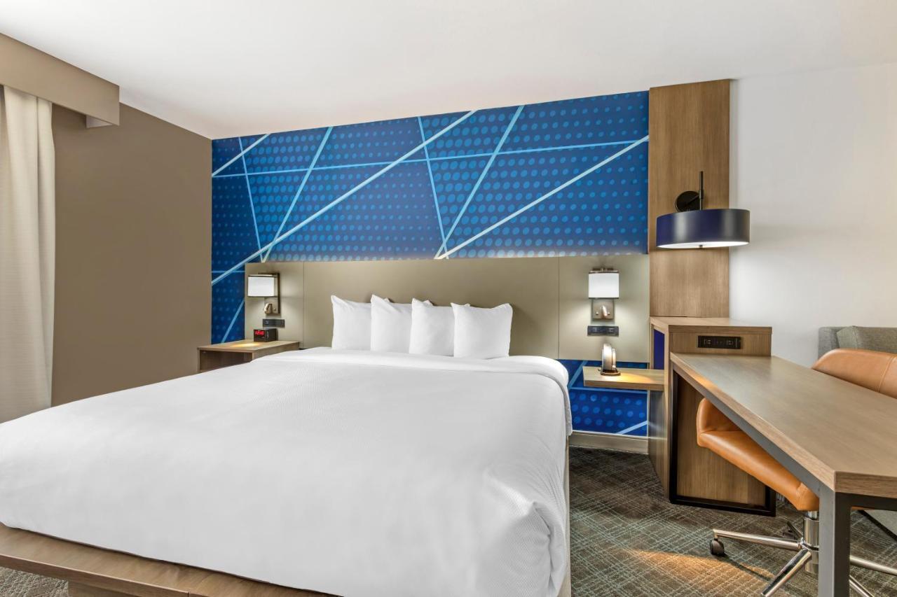 Comfort Inn & Suites Irving Las Colinas Dfw מראה חיצוני תמונה
