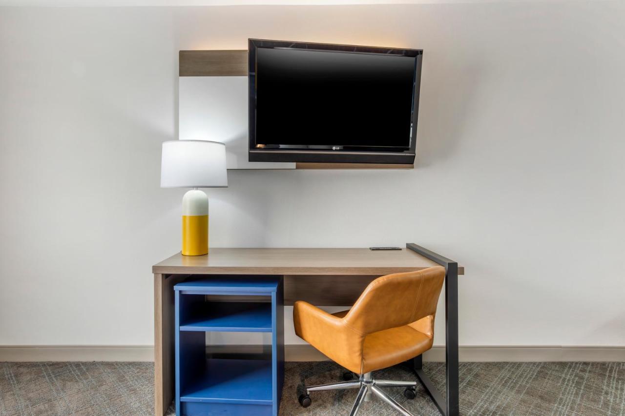 Comfort Inn & Suites Irving Las Colinas Dfw מראה חיצוני תמונה