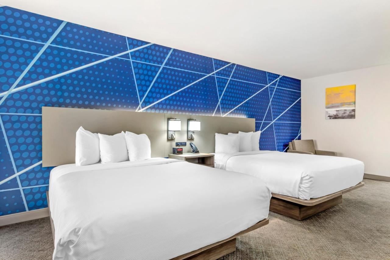 Comfort Inn & Suites Irving Las Colinas Dfw מראה חיצוני תמונה