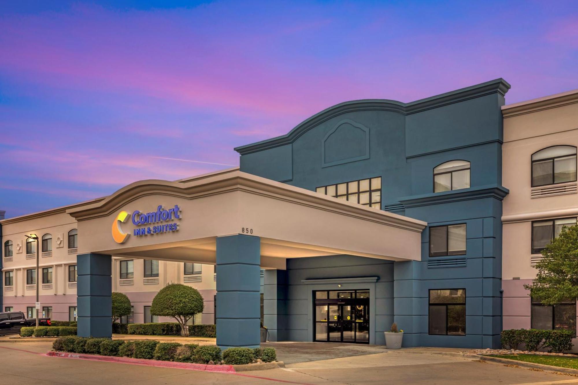 Comfort Inn & Suites Irving Las Colinas Dfw מראה חיצוני תמונה