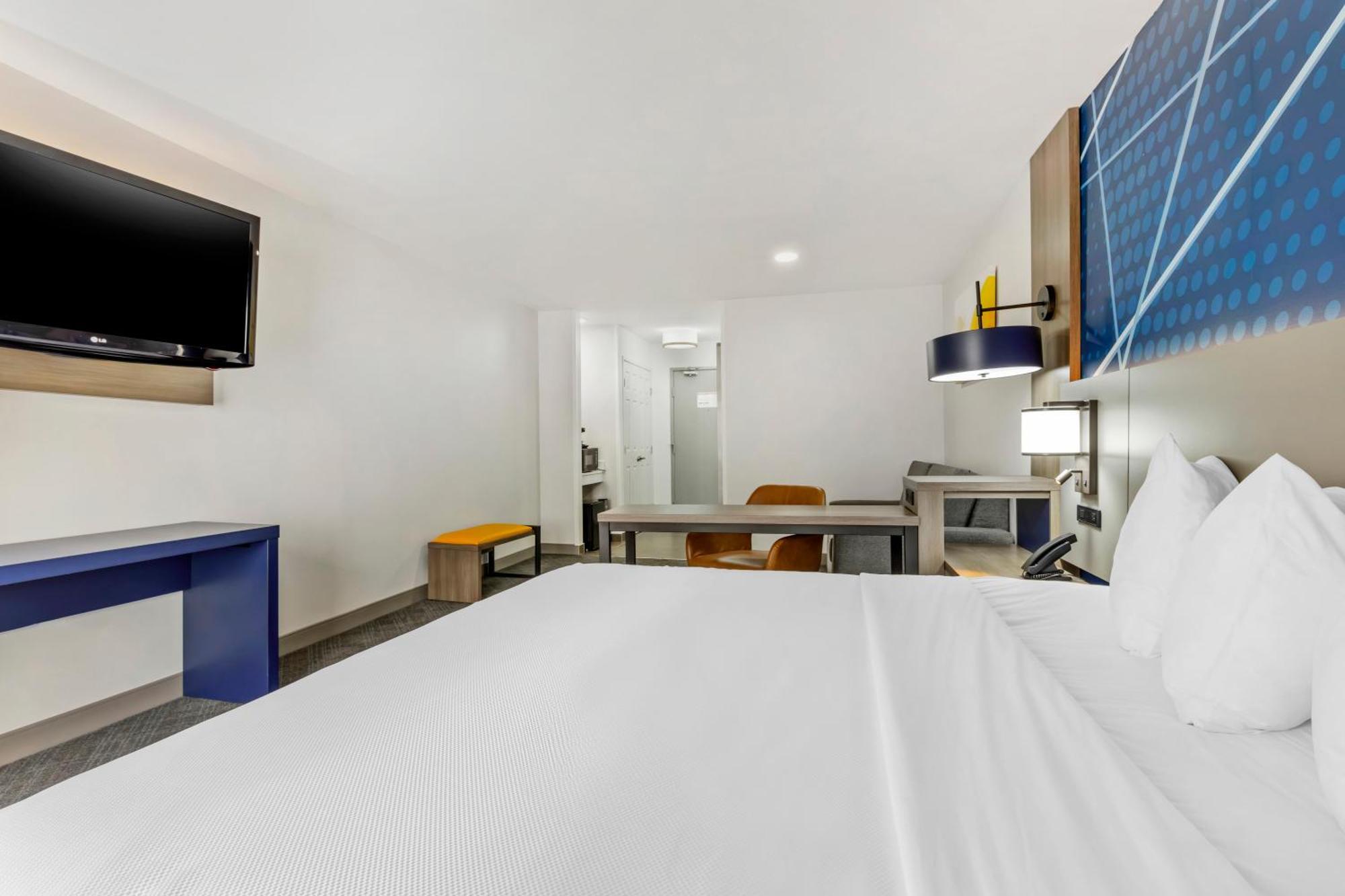 Comfort Inn & Suites Irving Las Colinas Dfw מראה חיצוני תמונה