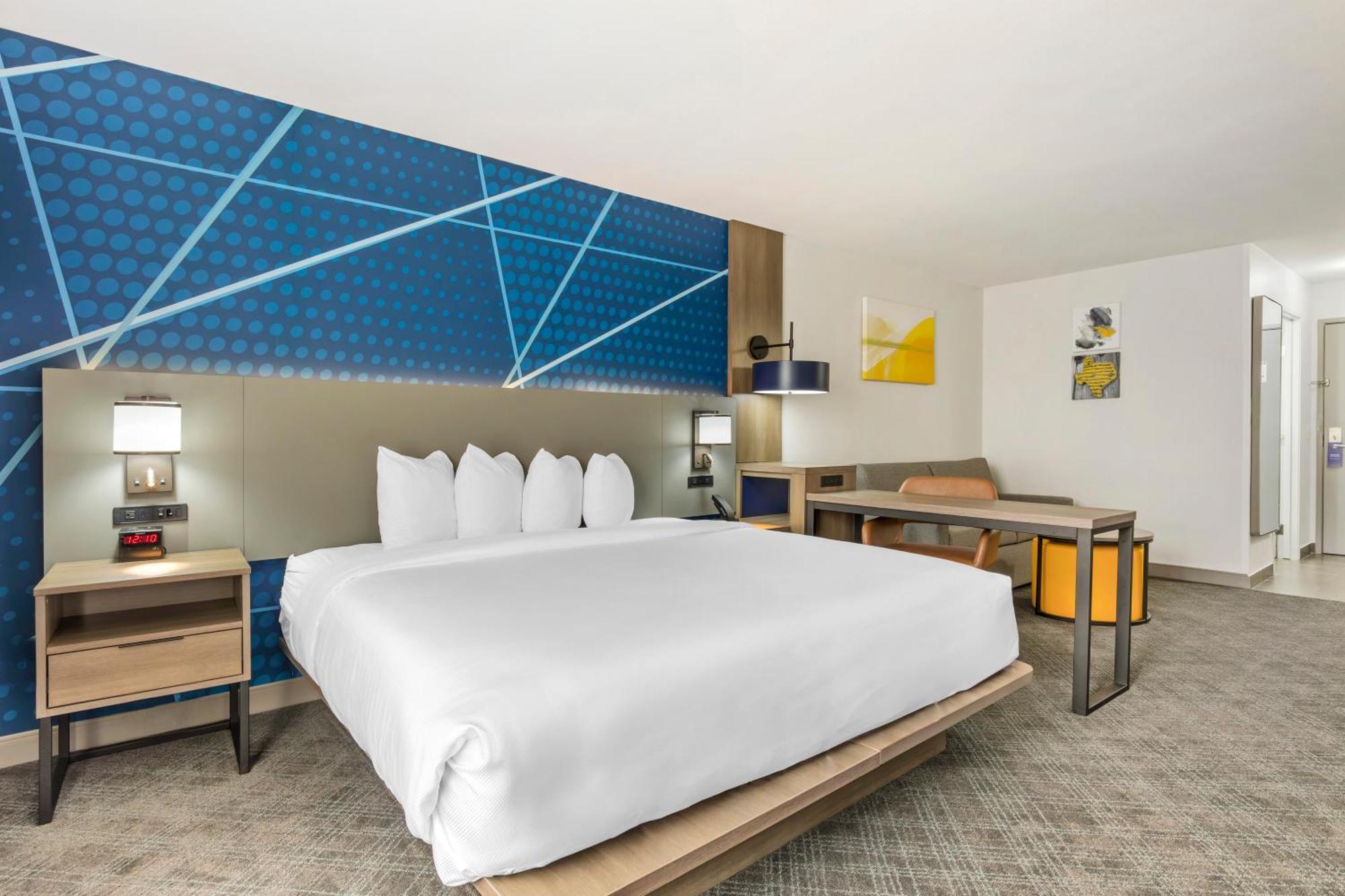 Comfort Inn & Suites Irving Las Colinas Dfw מראה חיצוני תמונה
