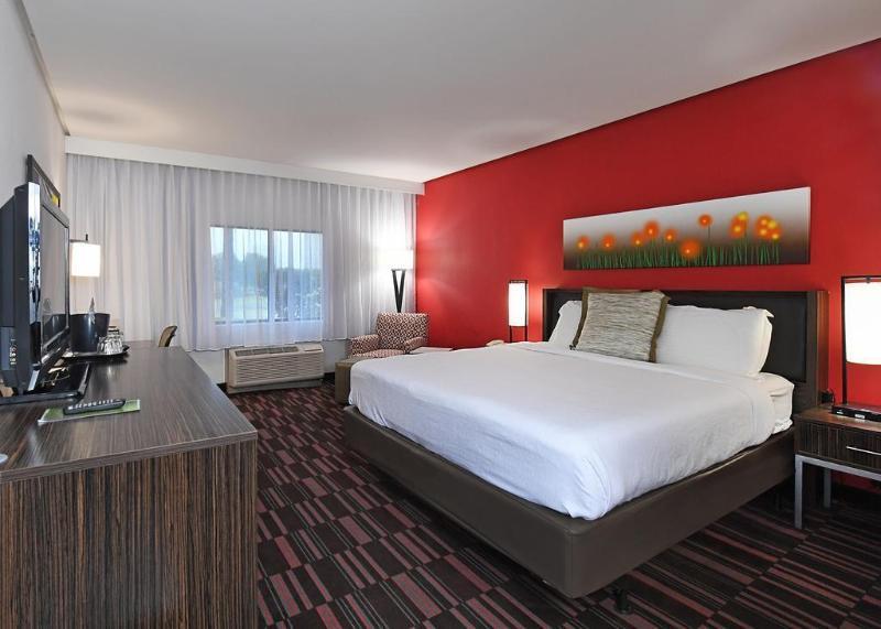 Comfort Inn & Suites Irving Las Colinas Dfw מראה חיצוני תמונה
