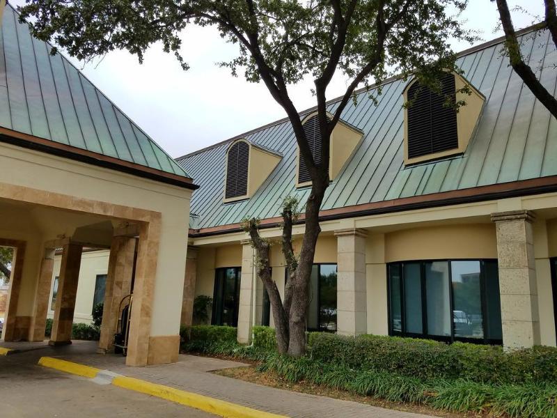 Comfort Inn & Suites Irving Las Colinas Dfw מראה חיצוני תמונה